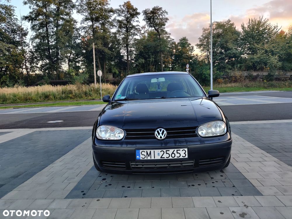 Volkswagen Golf - 3
