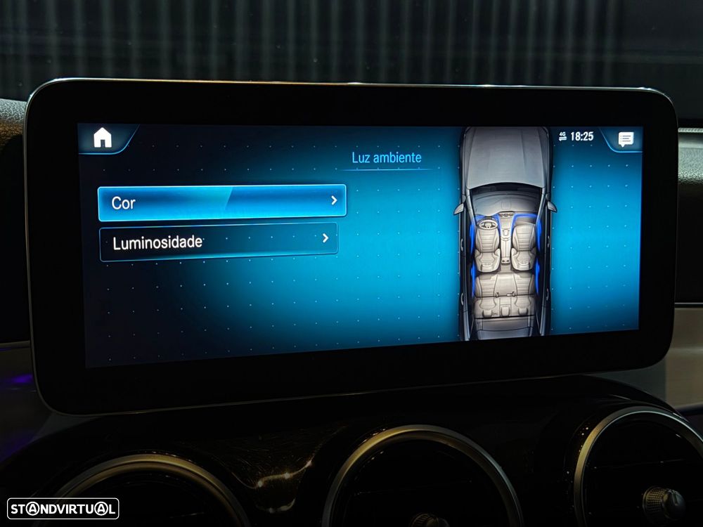 Mercedes-Benz GLC 300 de 4Matic 9G-TRONIC AMG Line — fotografia 25