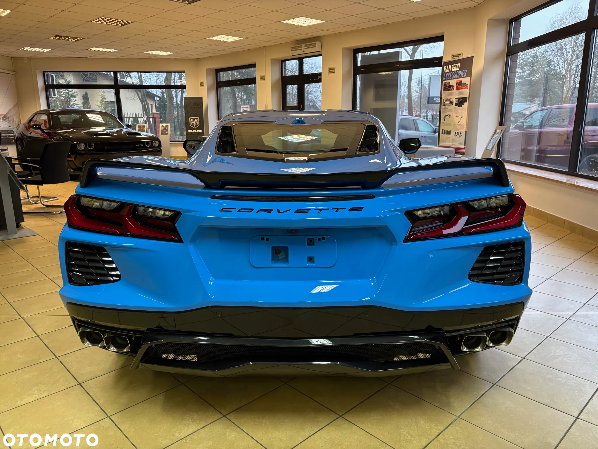 Chevrolet Corvette - 3