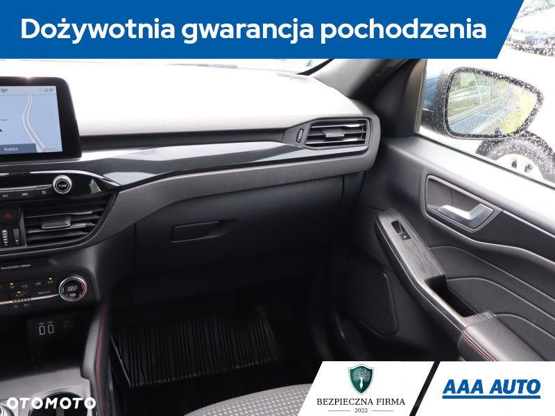 Ford Kuga - 10
