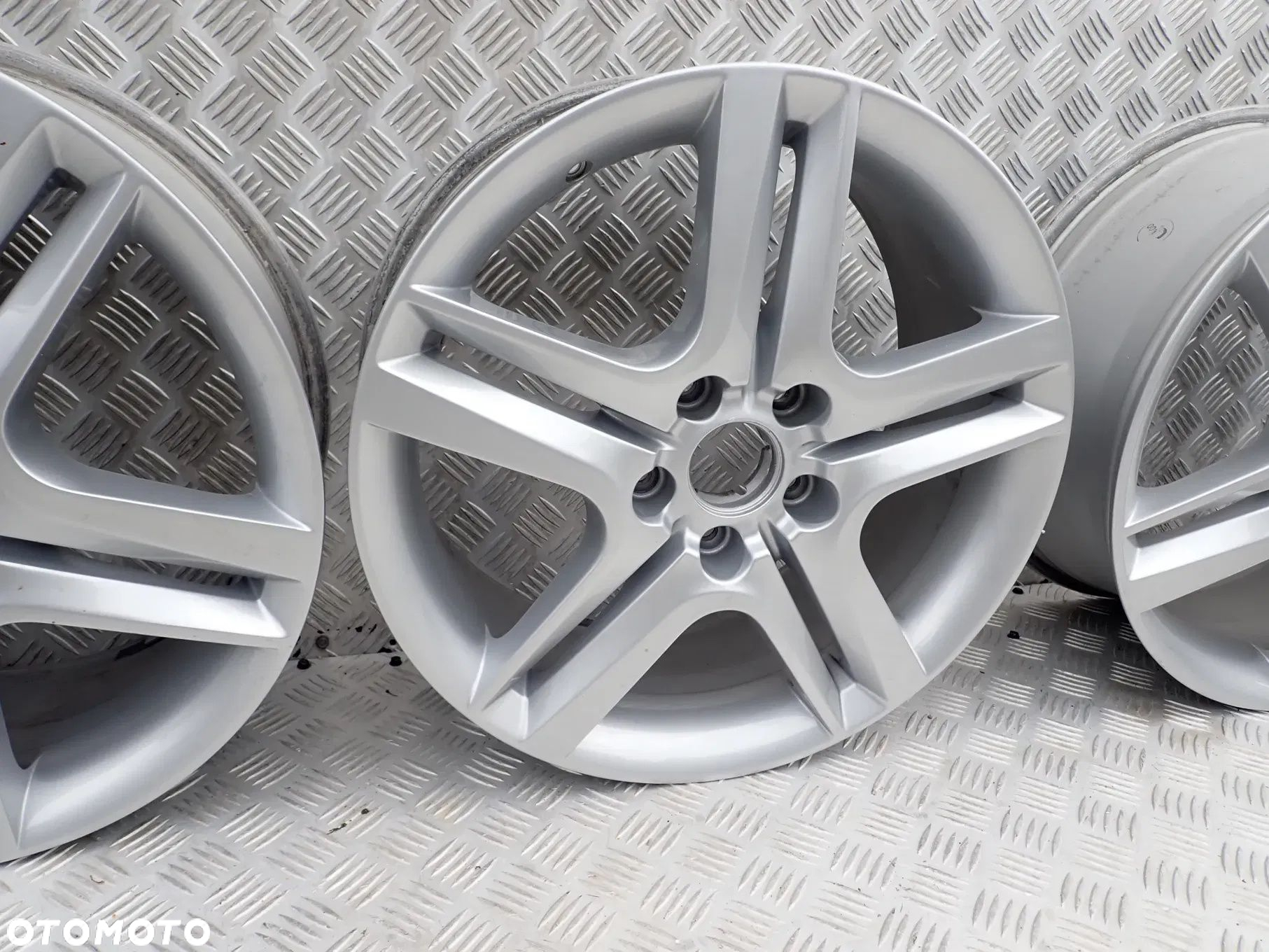 FELGI ALUMINIOWE SEAT LEON II ALHAMBRA ALTEA 7JX17 ET54 5P0801025L - 6