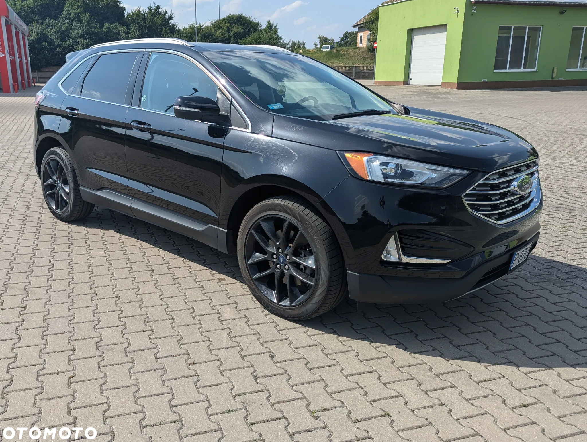 Ford Edge - 2