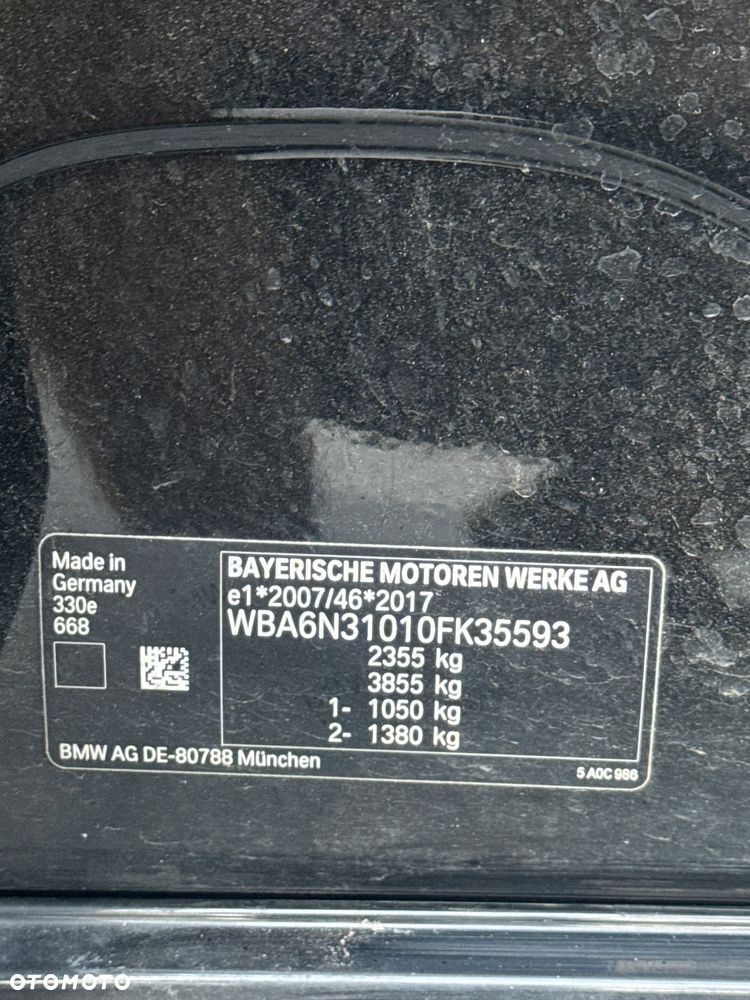 BMW Seria 3 330e M Sport sport - 23