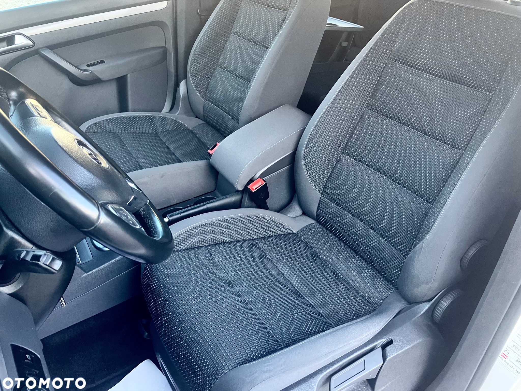 Volkswagen Touran 1.4 TSI DSG Highline - 18