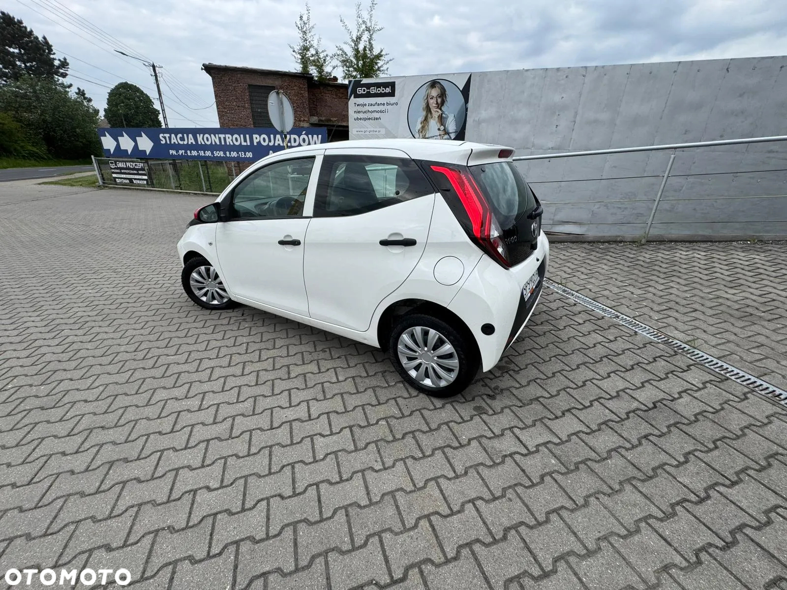 Toyota Aygo 1.0 VVT-i Color Edition - 4