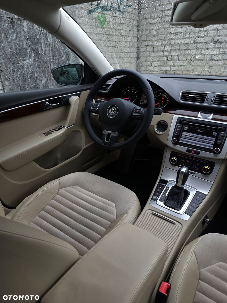 Volkswagen Passat - 7