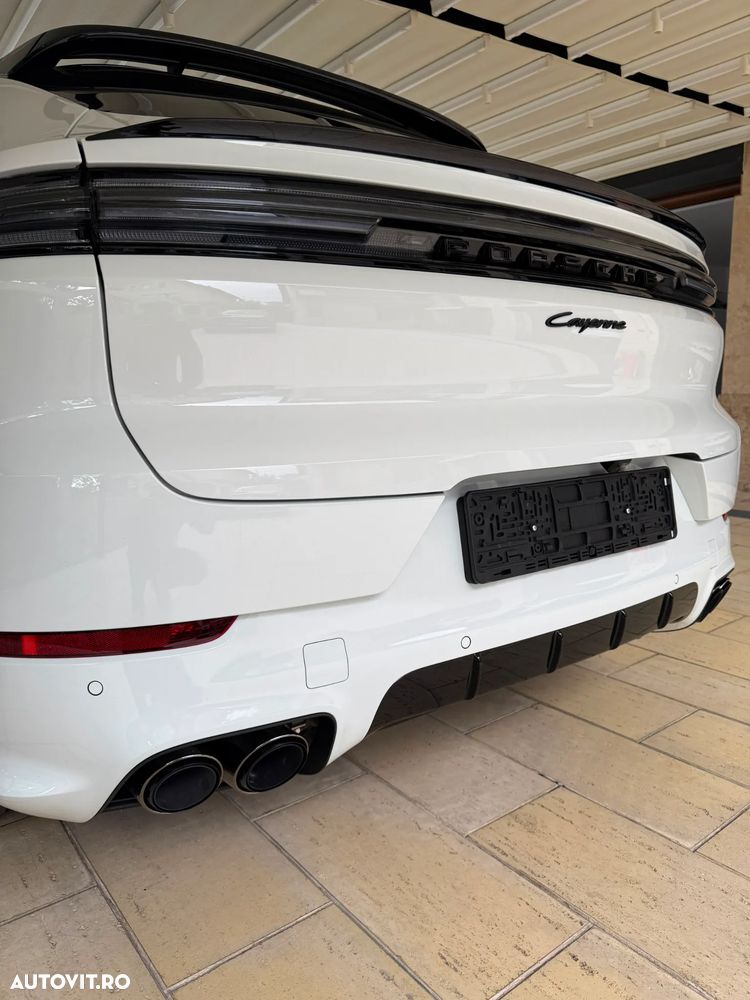 Porsche Cayenne Coupe - 22