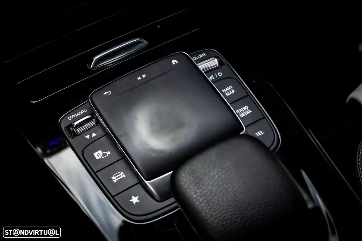 Mercedes-Benz CLA 200 d Shooting Brake AMG Line Aut. - 28