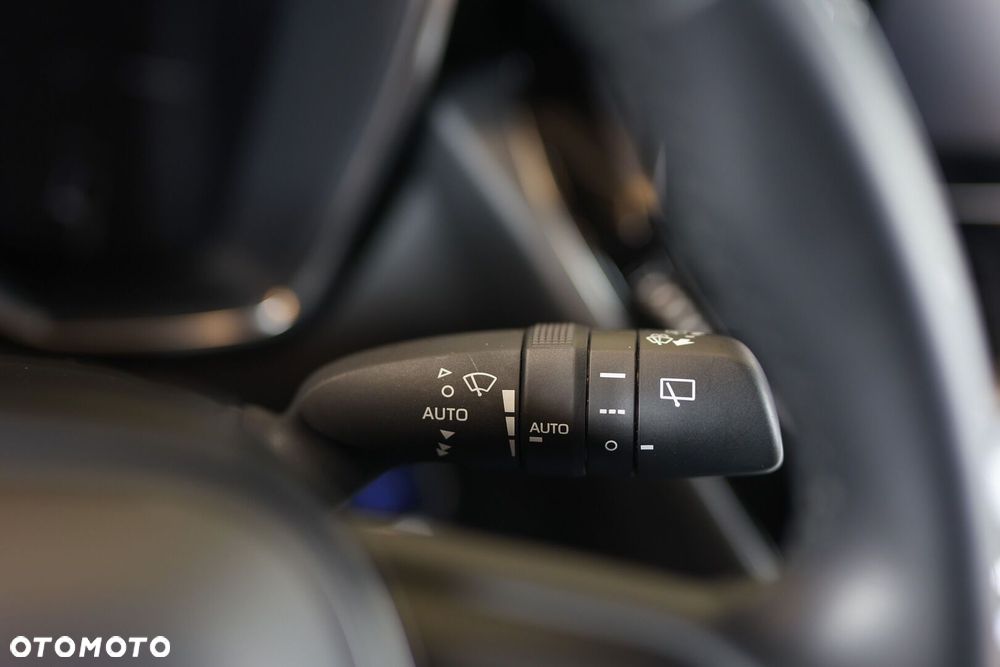 Toyota Corolla 1.8 Hybrid Comfort - 37