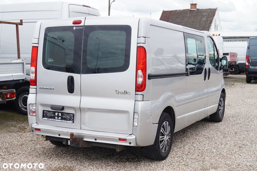 Renault Trafic - 12