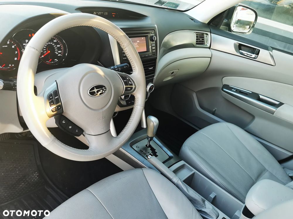 Subaru Forester 2.5 X Limited - 8