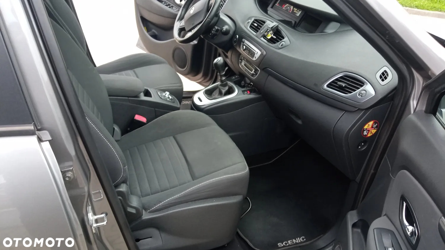Renault Scenic 1.5 dCi Limited - 12