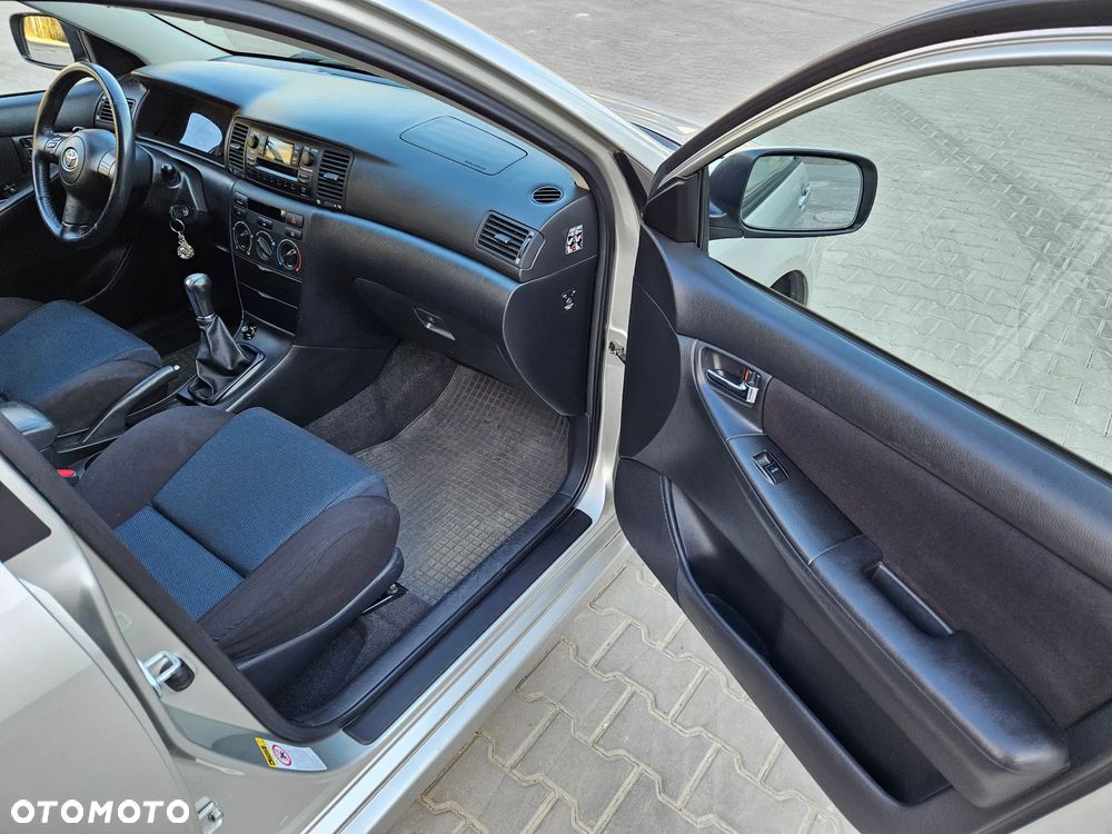 Toyota Corolla 1.4 VVT-i Terra Polaris - 17