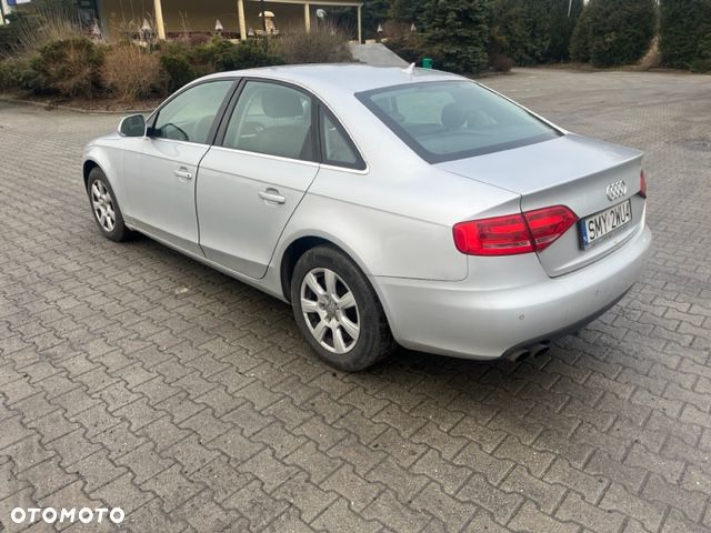 Audi A4 Limousine - 3