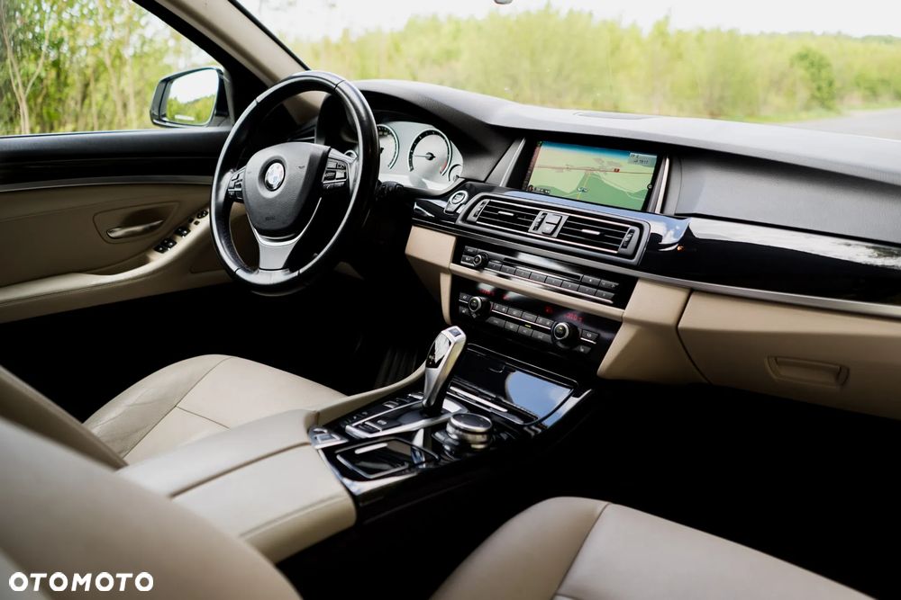 BMW Seria 5 520d xDrive Luxury Line - 37