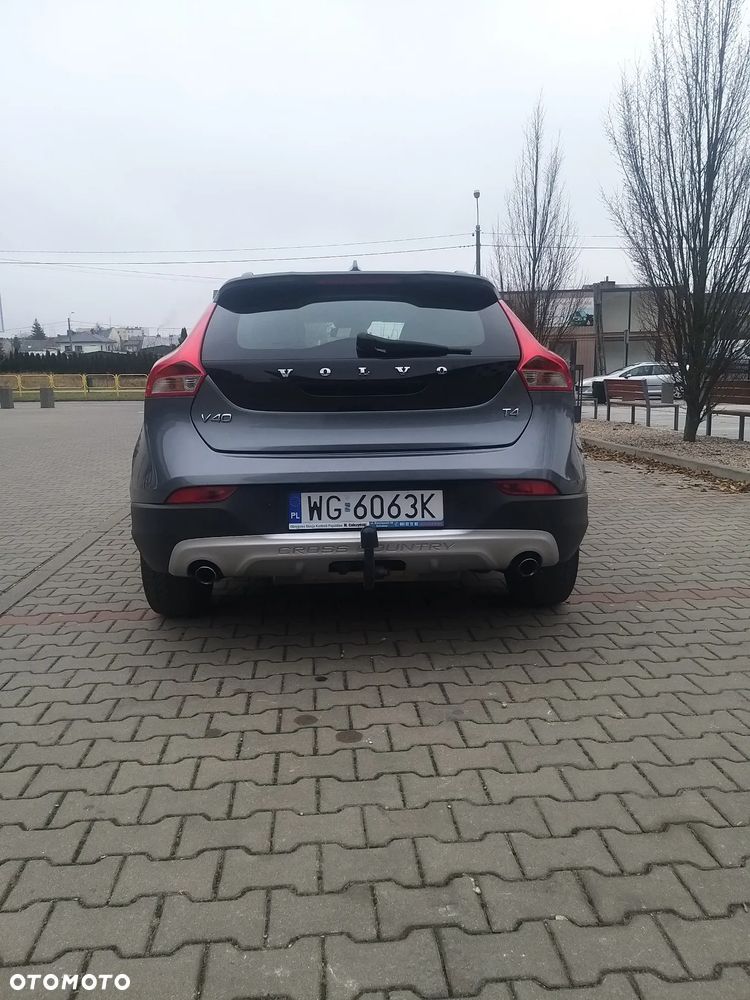 Volvo V40 Cross Country T4 AWD Momentum - 9