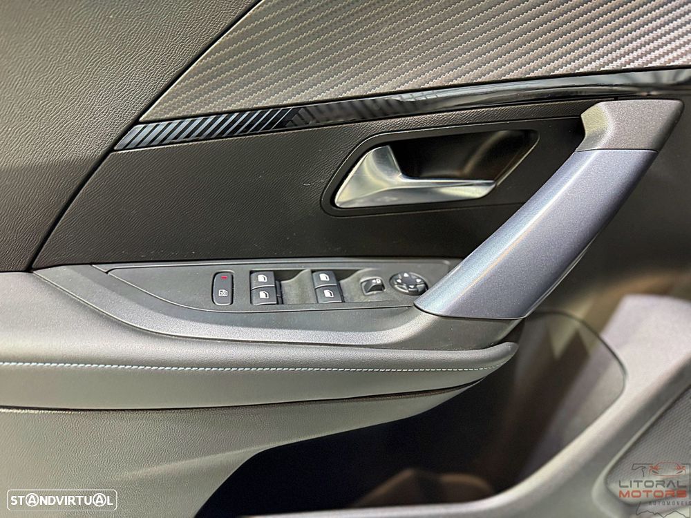 Peugeot 2008 1.2 PureTech Allure Pack - 18