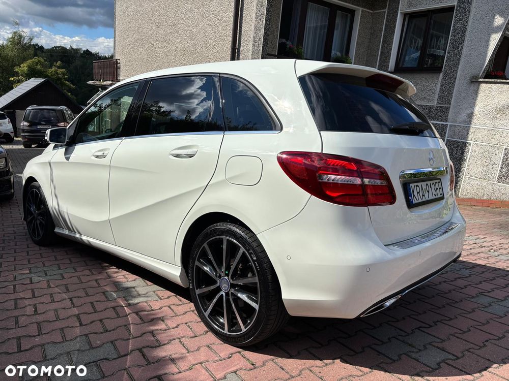 Mercedes-Benz Klasa B 200 BlueEFFICIENCY Edition 1 - 4