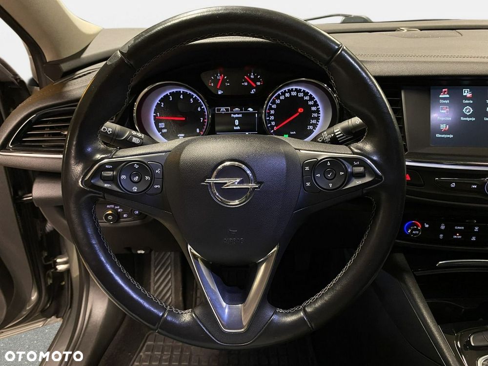 Opel Insignia - 21