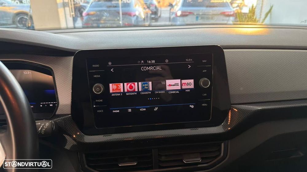 VW T-Cross 1.0 TSI Urban DSG - 9