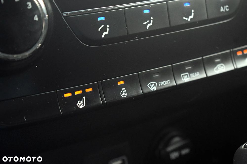 Hyundai Tucson 2.0 CRDI 4WD Automatik Premium - 31