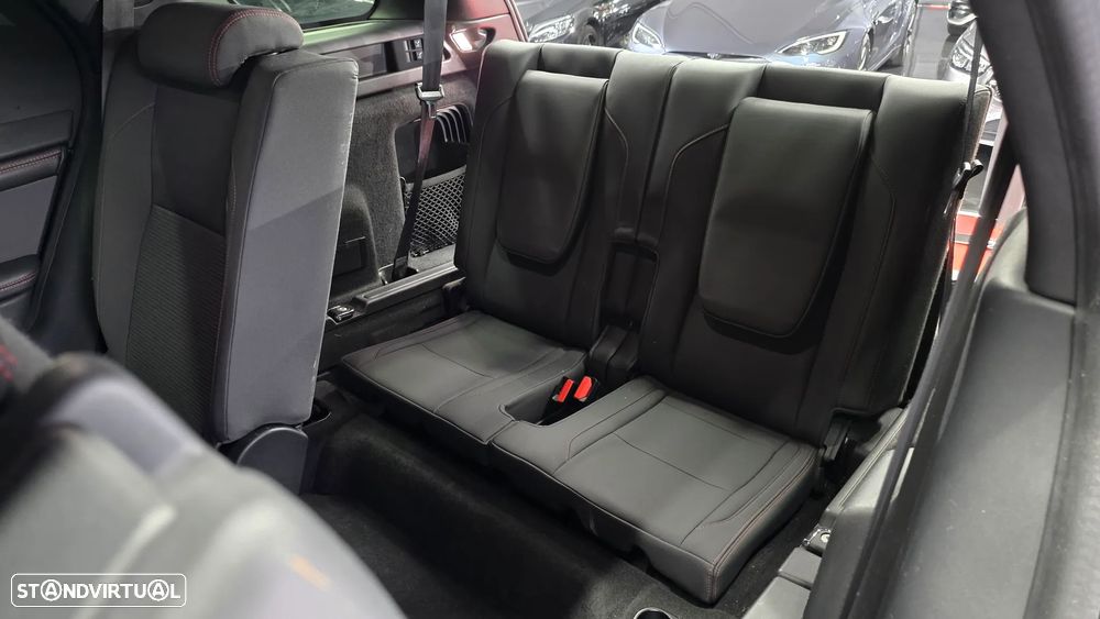 Land Rover Discovery Sport 2.0 eD4 R-Dynamic SE 7L - 20