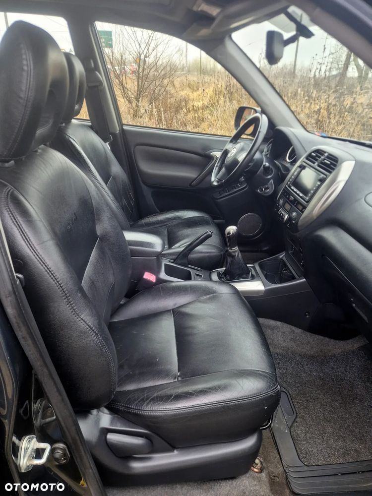 Toyota RAV4 D-4D 4x4 Edition - 14