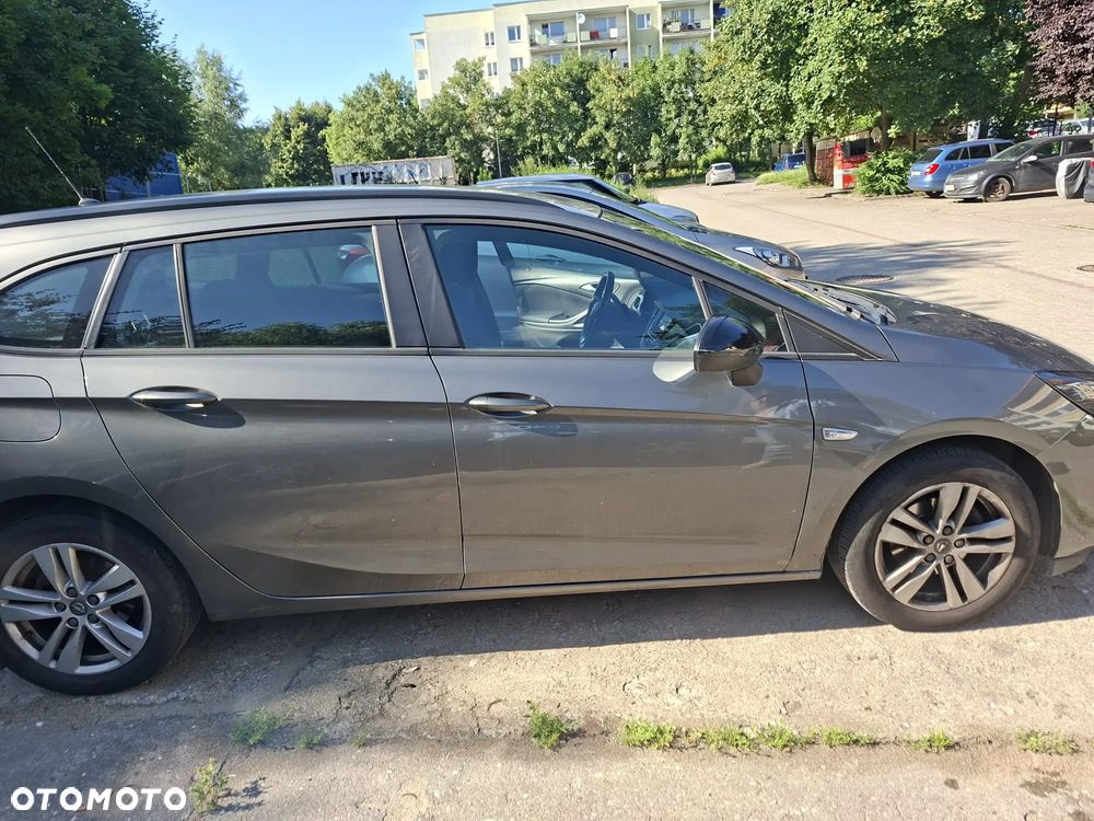 Opel Astra 1.2 T Edition S&S - 12