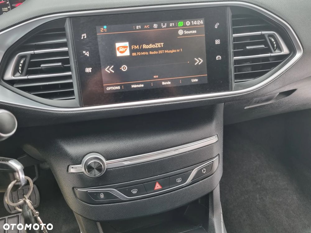 Peugeot 308 BlueHDi FAP 130 EAT6 Stop & Start Allure - 26