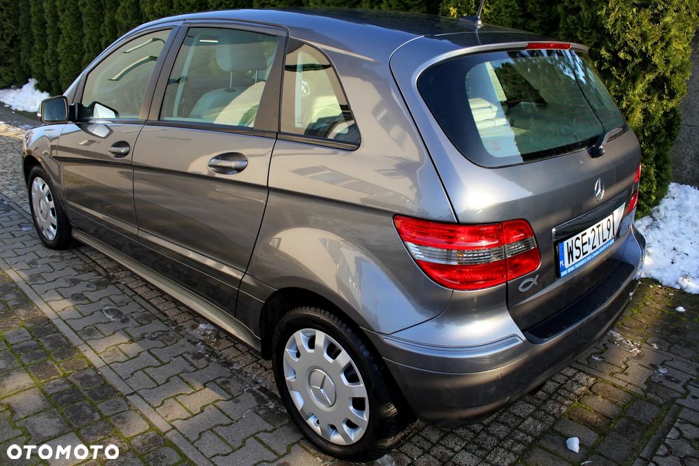 Mercedes-Benz Klasa B 180 CDI Autotronic - 4