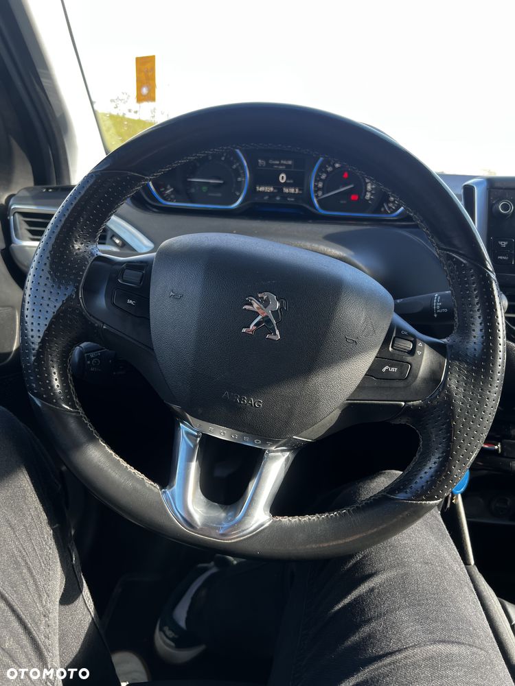 Peugeot 208 155 THP Allure - 14