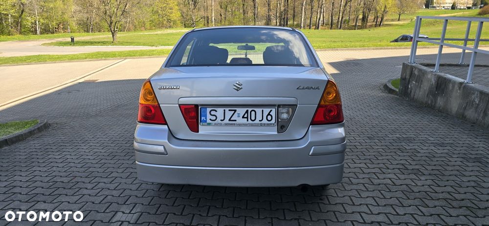 Suzuki Liana - 5