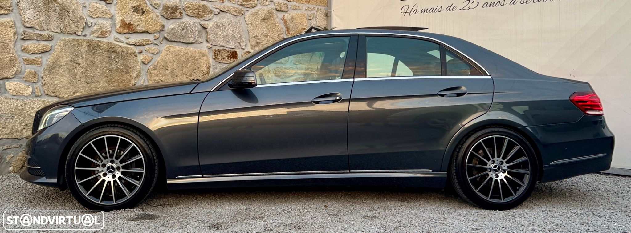 Mercedes-Benz E 300 Bluetec Hybrid Avantgarde - 35