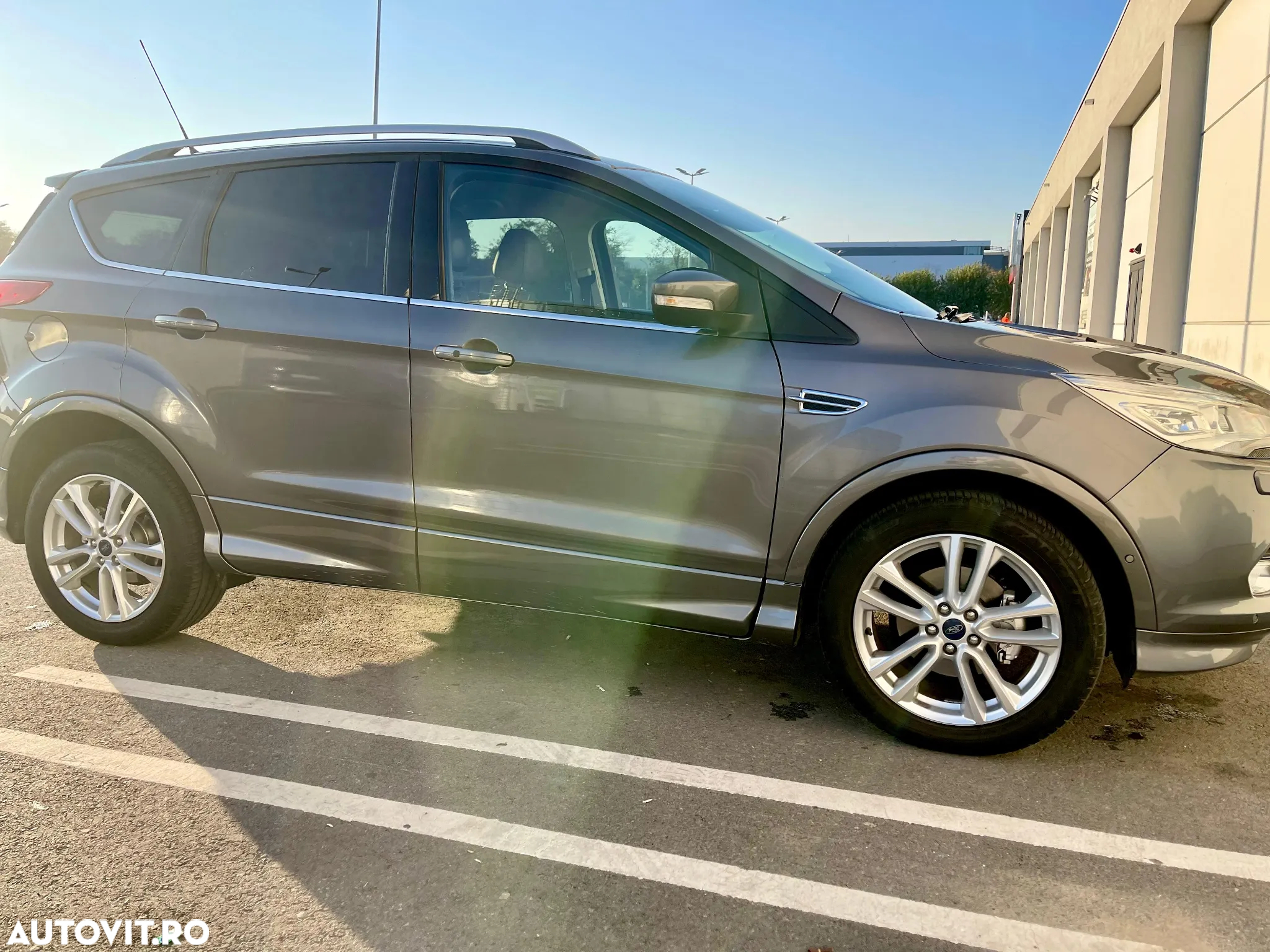 Ford Kuga - 5