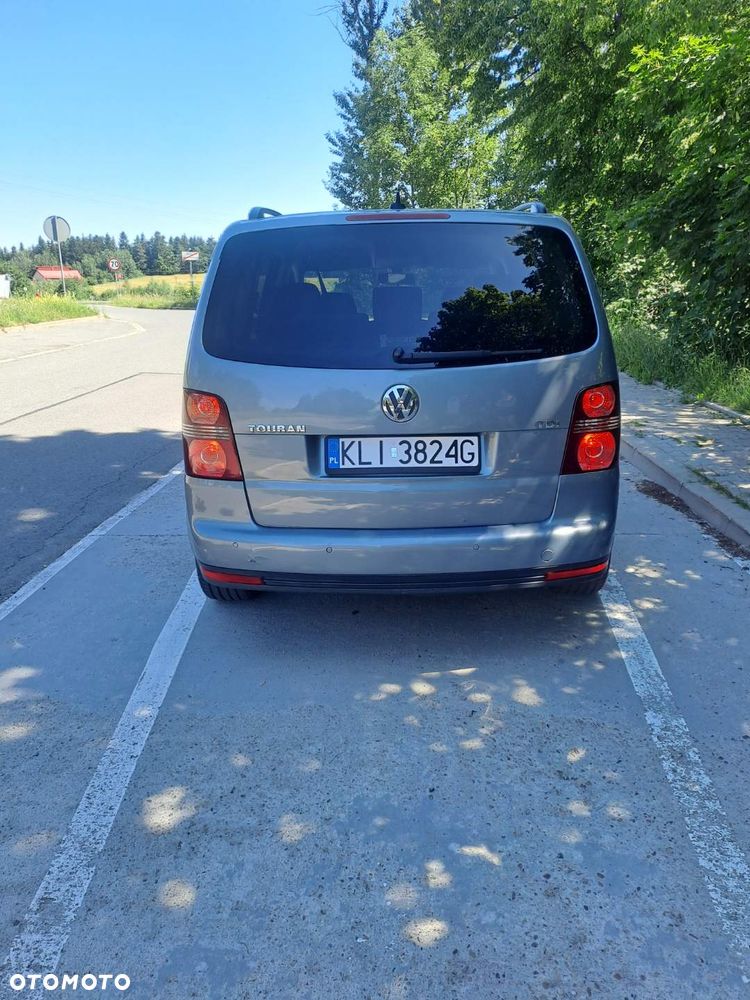 Volkswagen Touran 1.9 TDI Highline - 3