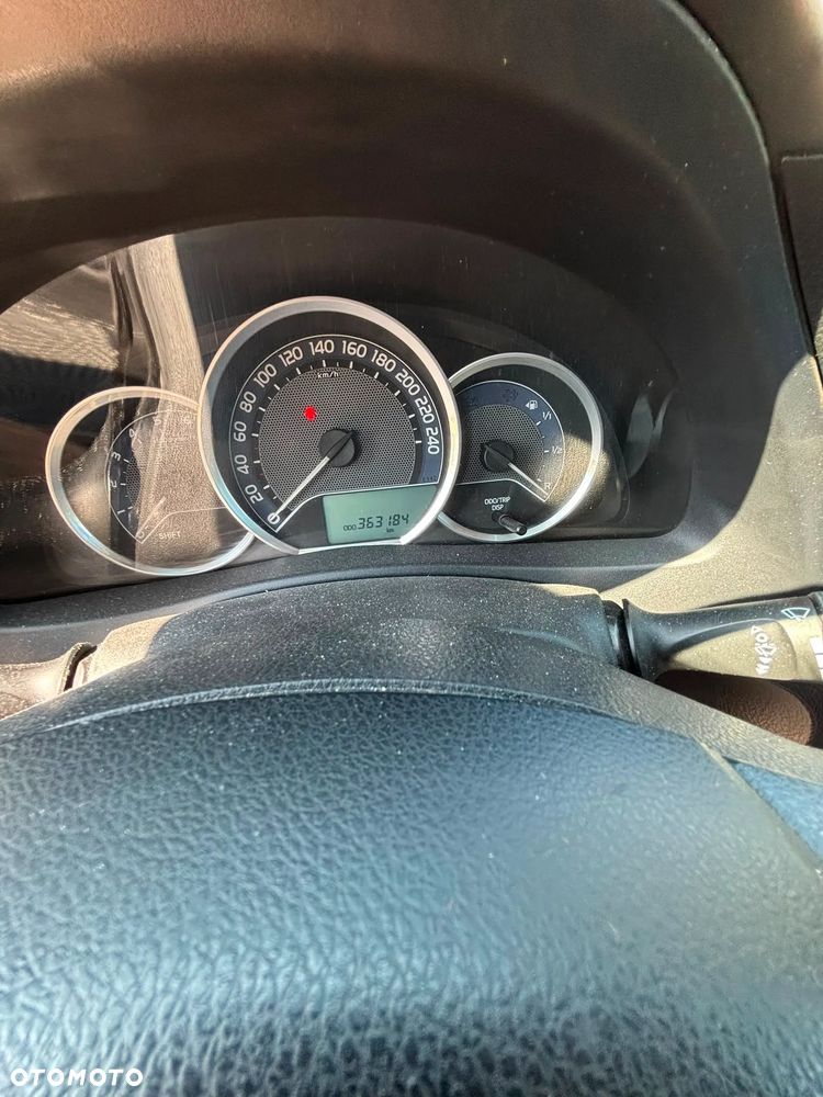 Toyota Auris 2.0 D-4D Comfort - 7