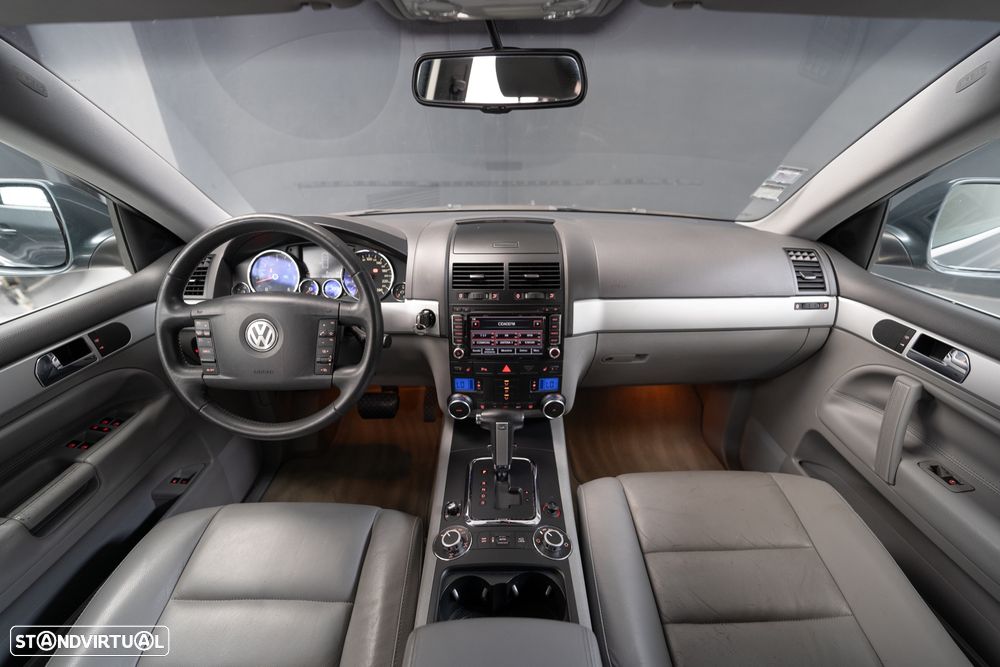 VW Touareg 3.0 TDI V6 Tiptronic - 14