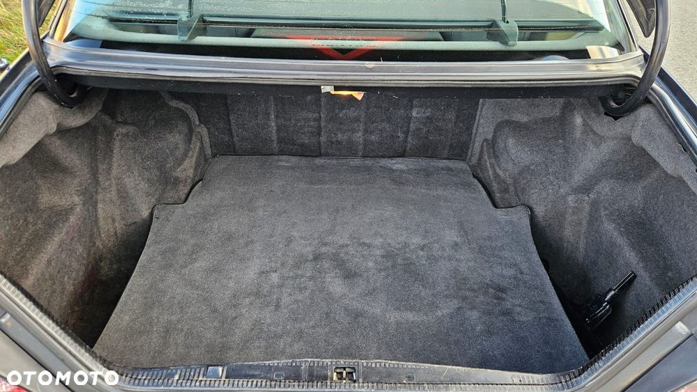 Mercedes-Benz W124 (1984-1993) - 10