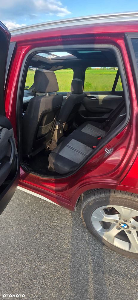 BMW X1 xDrive20d - 10