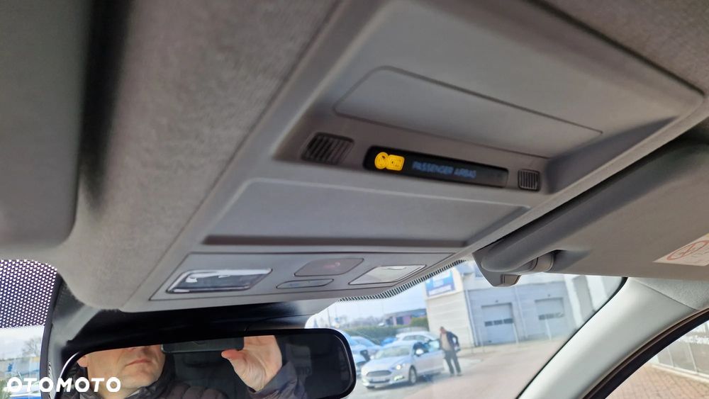 Ford Transit ver-kombi-320-l2h1-awd-limited-m1 - 18