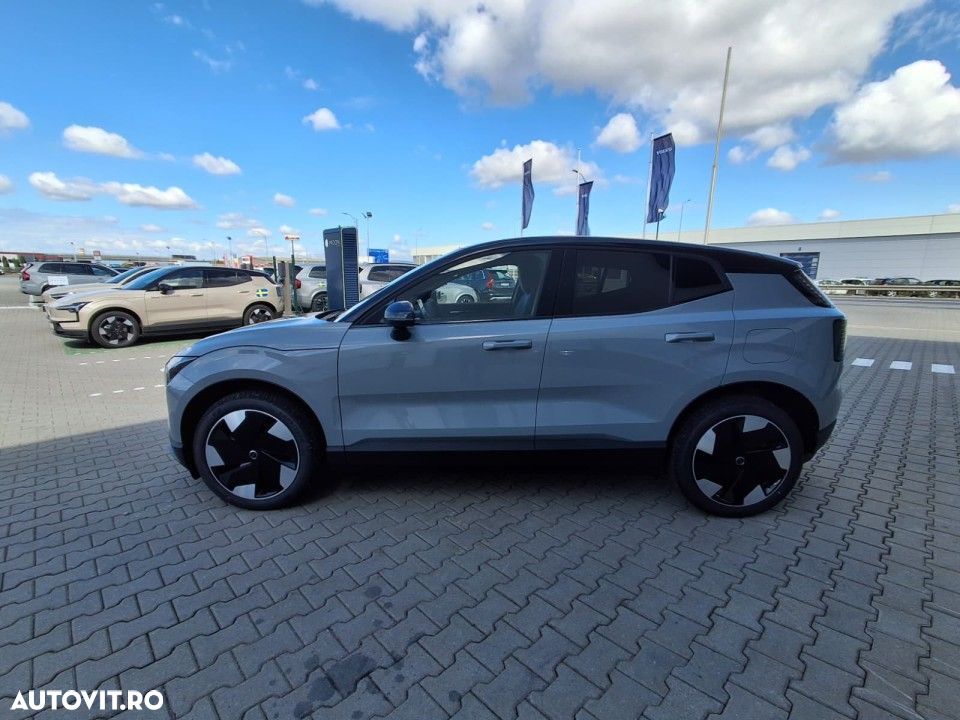 Volvo EX30 Single Motor Extended Range Plus - 7