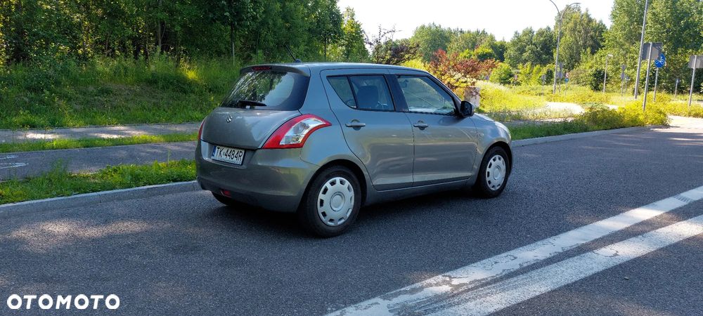 Suzuki Swift - 3