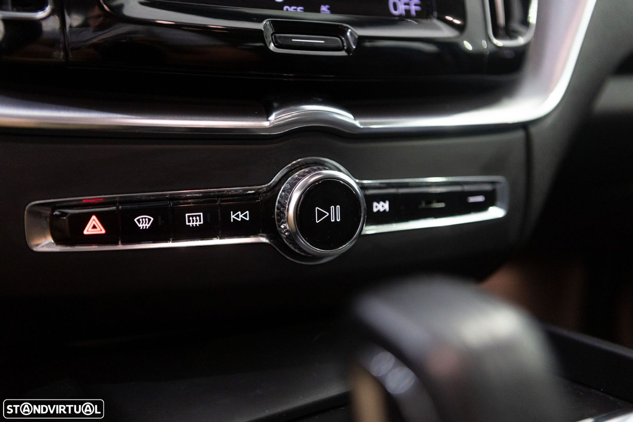 Volvo XC 60 B4 D AWD Geartronic Momentum - 30