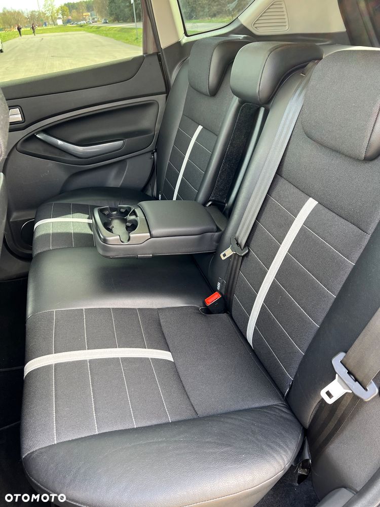 Ford Kuga 2.0 TDCi 4x4 Individual - 24