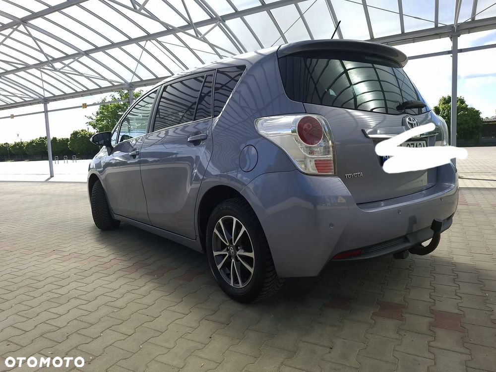 Toyota Verso 1.6 Active - 8