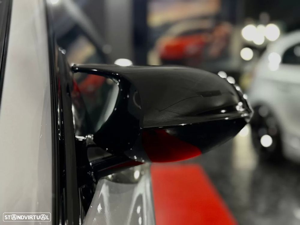 BMW 118 d Pack M - 21