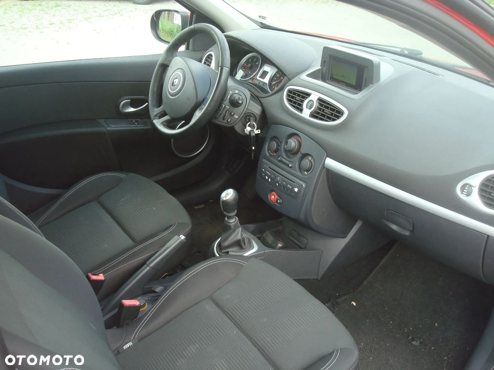 Renault Clio 1.5 dCi Extreme - 25