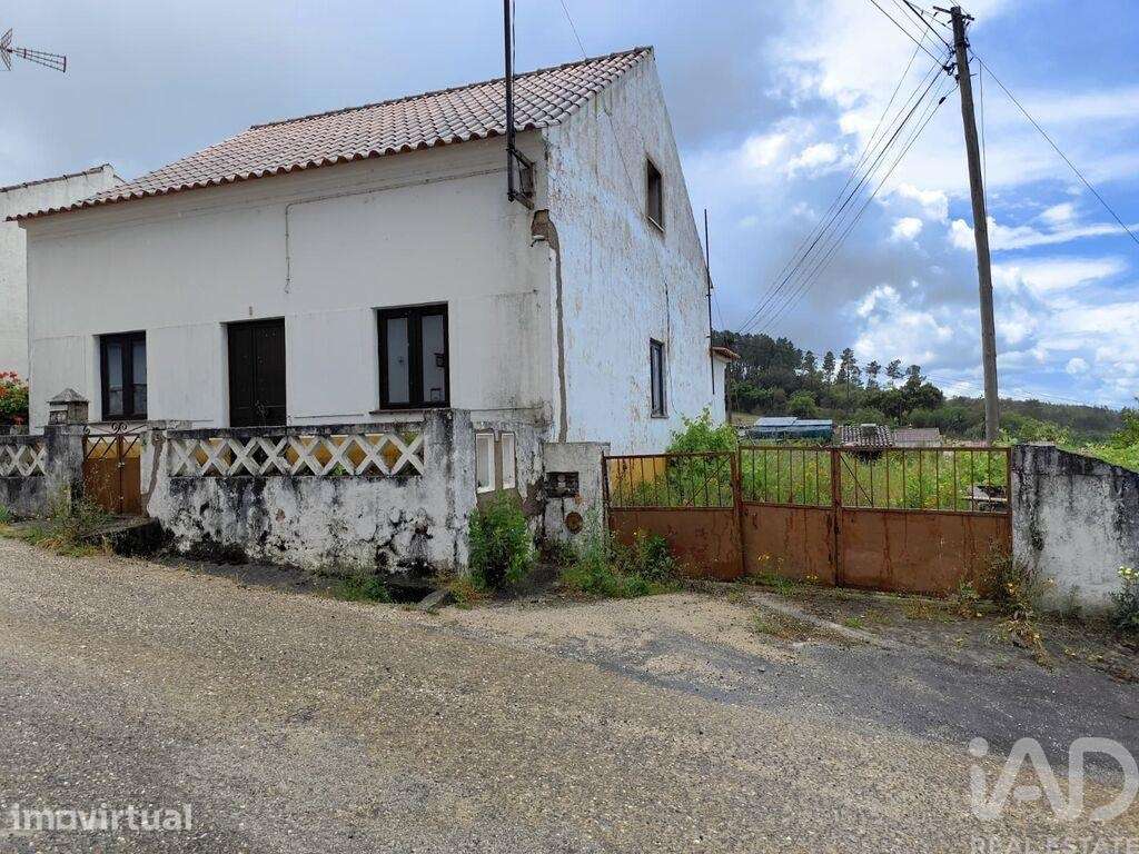 Casa / Villa T2 em Margem de 158 m2 - Grande imagem: 2/27