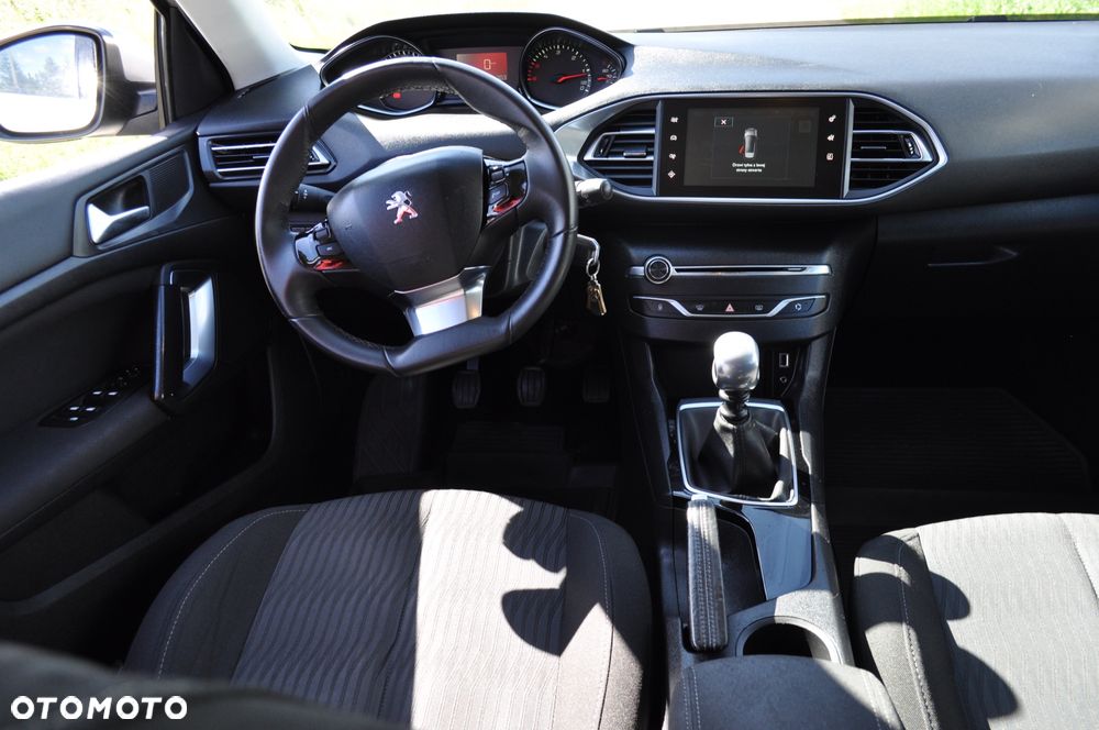 Peugeot 308 1.6 BlueHDi Business Line S&S - 10