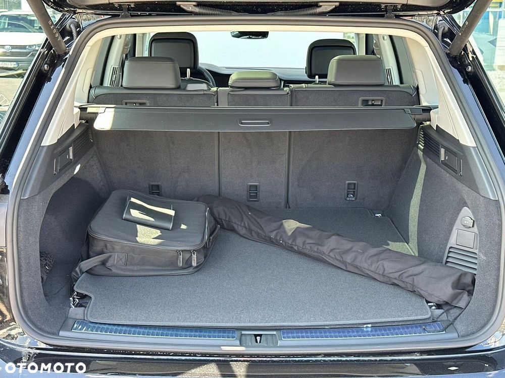 Volkswagen Touareg - 9